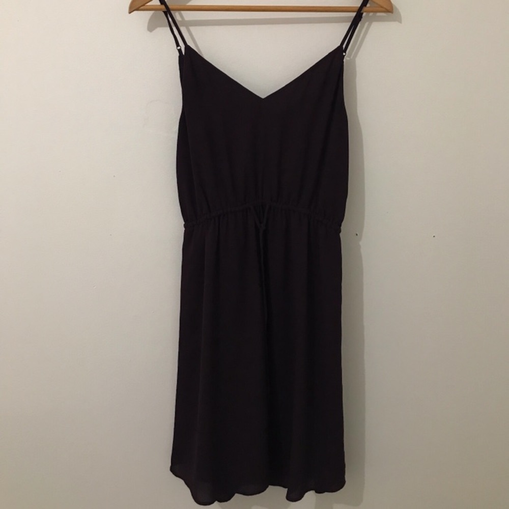Mauve summer dress by babaton, Aritzia.